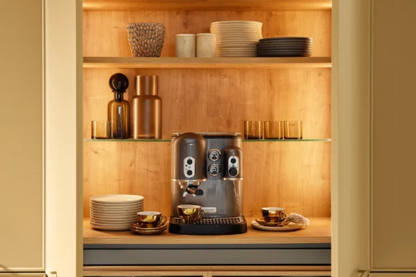 23994_Nolte_EVORA-LACK_Caramel_Griffe-Mattlack_Buffetschrank_03