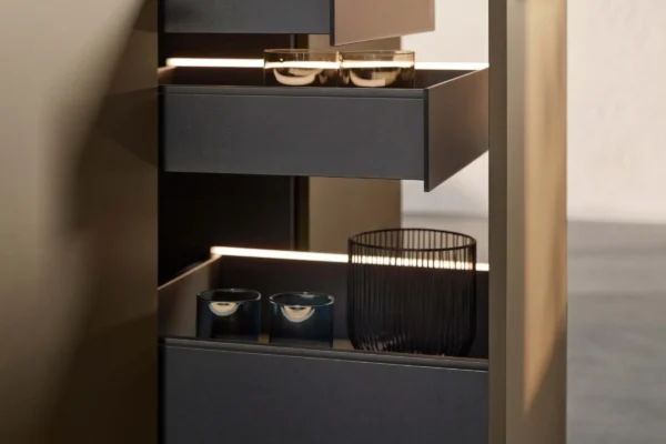 neoPURE_Gold_neoLODGE_Eiche-geschw-rzt_Soho_05